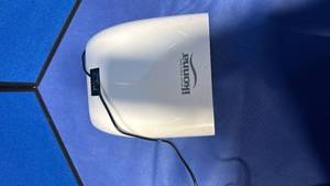 lot 22 image: Ikonna Professional UV with Digital Display Rechargeable Lamp - Retail $85