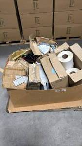 lot 27 image: Mystery Pallet - Retail $0