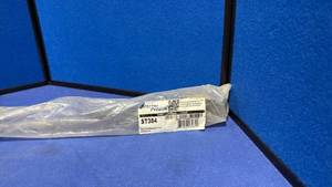 lot 41 image: ST384 Fuel Tank Strap - Retail $53