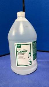 lot 44 image: Medline Soothe & Cool Total Body Cleanser - Retail $35
