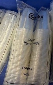 lot 74 image: Clear Plastic Disposable Cups - 9oz (100 Count) - Retail $8