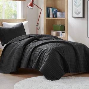 lot 5238 image: Comfort Spaces Kienna Quilt Set-Luxury Double Sided Stitching Design Summer Blanket, Lightweight, Soft, All Season Bedding Layer, Matching Sham, Black, Coverlet TwinTwin XL(66x90) 2 Piece