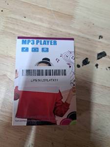 lot 4372 image: Portable MP3 Player with 128GB Support