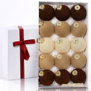 lot 9078 image: 15PCS Velvet Flocked Christmas Ornaments, 3.15 Shatterproof Balls for Xmas Tree Decor, Elegant Luxury Holiday Ornaments (Brown, Light Coffee, Beige)