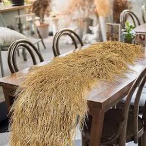 lot 3944 image: Artificial tatch table runner