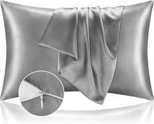 lot 8151 image: Bedelite 100% Polyester Gray Pillow Cases