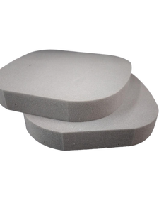 lot 5608 image: Two foam chair Cusions with one seat with seat cover color gray and Black.