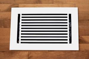lot 5635 image: Madelyn Carter 6 x 10 Cast Aluminum Linear Bar Vent Cover with Damper - White (Overall 7.75 x 11.75)  Floor Register - Wall Register