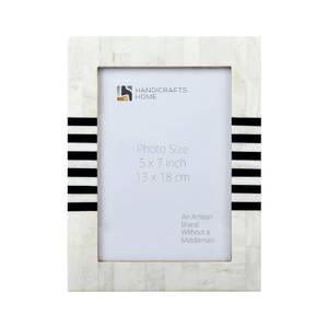 lot 14274 image: Handicrafts Home White Picture Frame, Handmade Resin Inlay 5x7 Black & White Photo Frame for Christmas Decor & Holiday giftings, Photo Frames for Farmhouse Decor, Shelf & Desk Decor & Gallery Wall