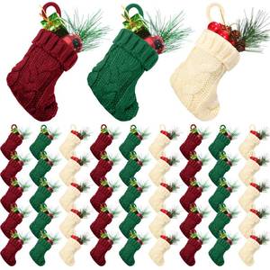 lot 14329 image: Winter Knit Gloves Bundle