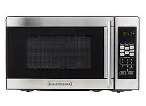 lot 5638 image: BlackDecker Digital Microwave Oven Powers on