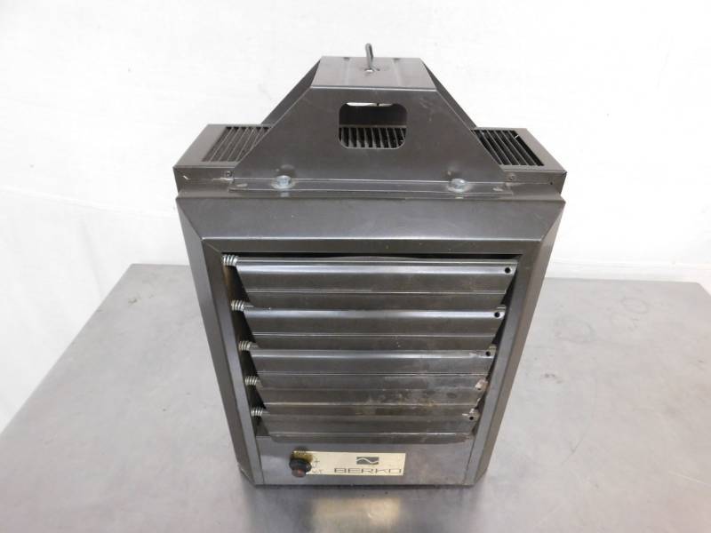 lot 1725 image: Berko Hanging Electric Heater