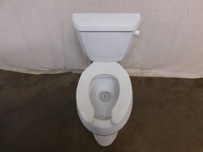 lot 1728 image: Kohler Toilet