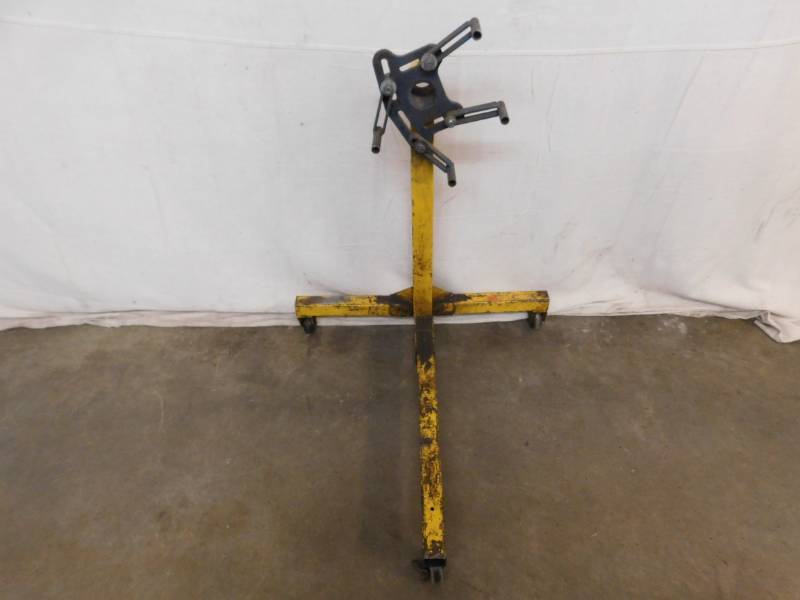 lot 1695 image: Engine Stand on Casters