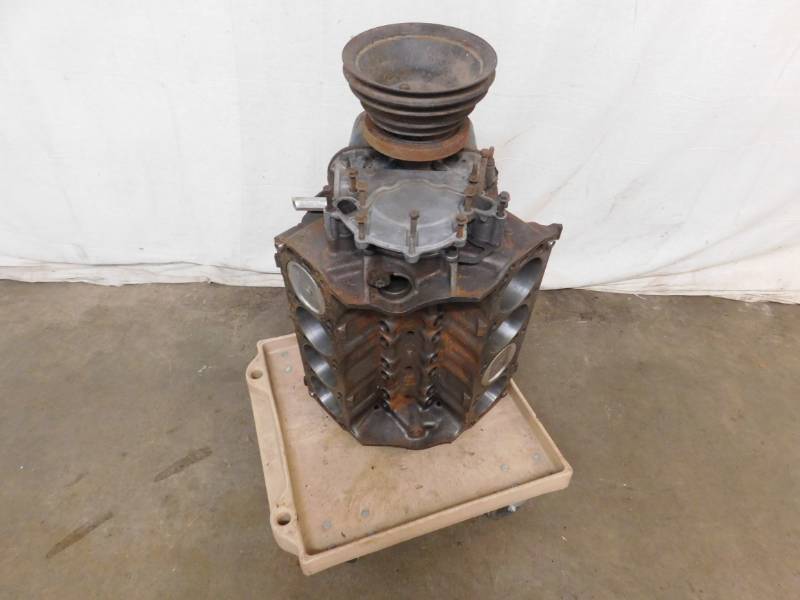 lot 1751 image: 1969 Ford 351W V8 Engine