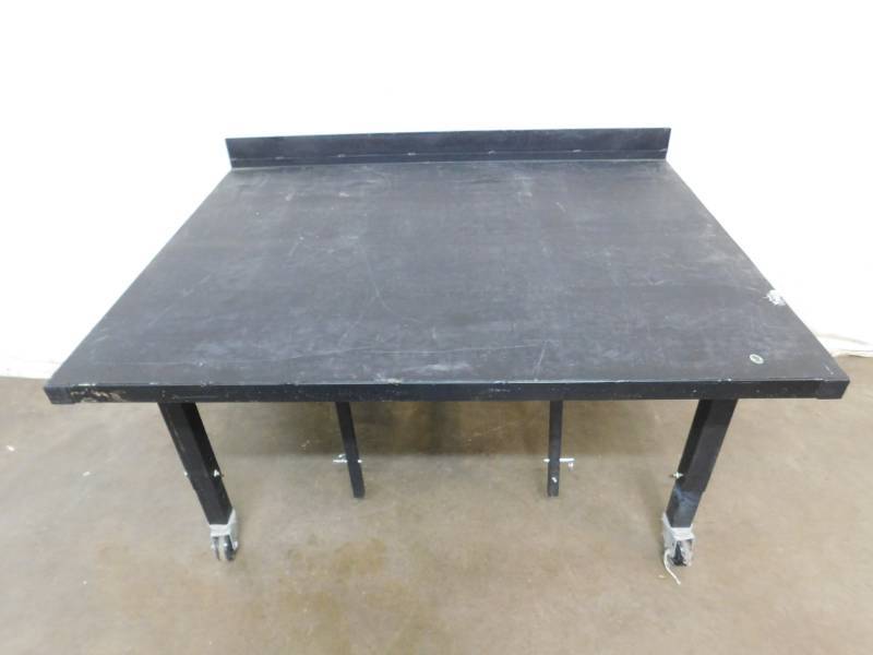 lot 1748B image: 4 Foot Metal Table