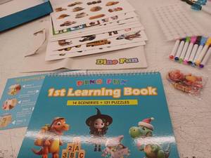 lot 23314 image: Dino Fun First Learning Book Educational Set
