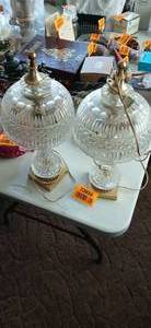 lot 23856 image: Set of 2 Gold and 24% Lead Crystal Underwriters Laboratories Lamps