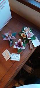 lot 23897 image: Capodimonte Porcelain Flower Decor
