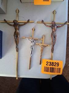 lot 23829 image: Cross Set INRI Branded