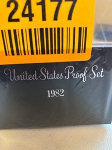 lot 24177 image: United States Proof Set 1982