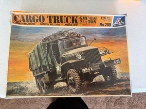 lot 24005 image: Factory Sealed Italeri Cargo Truck Collectors Item