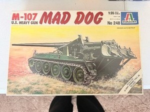 lot 24025 image: Italeri M-107 US Heavy Gun Mad Dog Model Kit Collectors Item