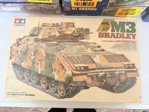 lot 24031 image: Tamiya M3 Bradley CFV Model Kit Collectors Item