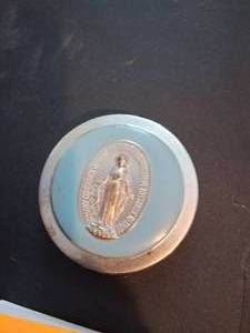 lot 26799 image: INRI Turquoise and Pearl Rosary with Case