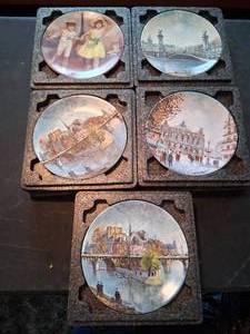 lot 26812 image: Set of 5 Lot of La Belle au Bois Dormant Porcelain Wall Plates