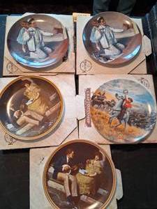 lot 26816 image: Set of 5 Edwin M. Knowles Porcelain Wall Plates
