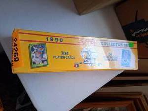 lot 24269 image: Factory Sealed 1990 Score Collectors Set Baseball Cards