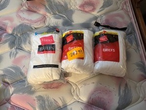 lot 24299 image: Brand New Hanes Mens Briefs Size 42