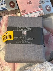 lot 24291 image: Brand New in Package Threshold Vintage Wash Sheet Set