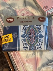 lot 24290 image: Brand New in Package Percale Full Size Sheets