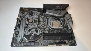 lot 4 image: ASRock Z390 Taichi Ultimate Motherboard with i7-9700K Processor