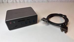 lot 13 image: UtechSmart USB-C Docking Station UCN3474
