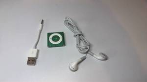 lot 22 image: Apple iPod Shuffle 4th Generation Green