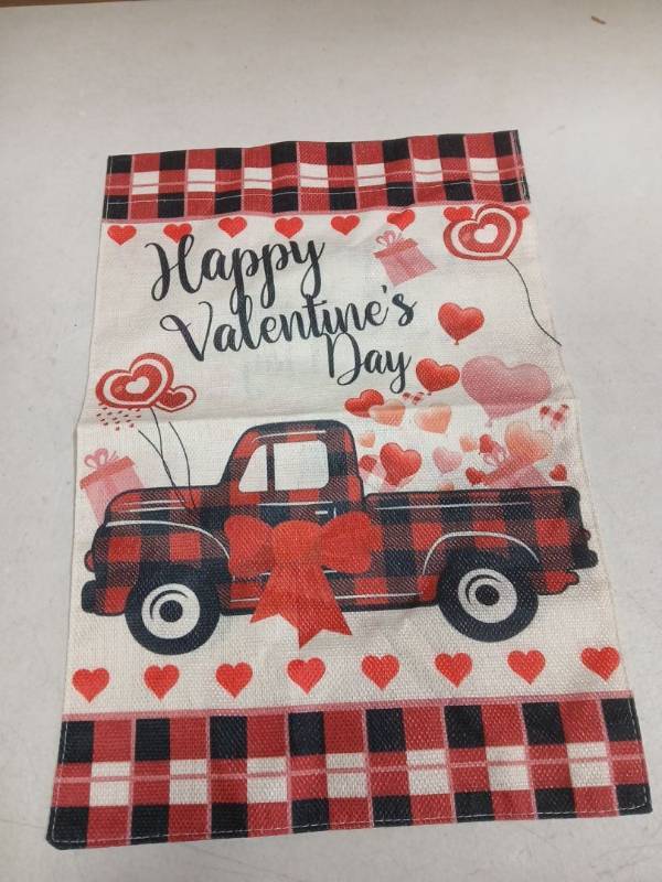 lot 28379 image: Valentines Day Garden Flag 12 x 18in Double-Sided