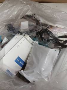 lot 23582 image: Mystery Bag with 20 Items