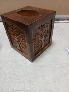 lot 47827 image: Wooden Tree Design Tissue Box Cover