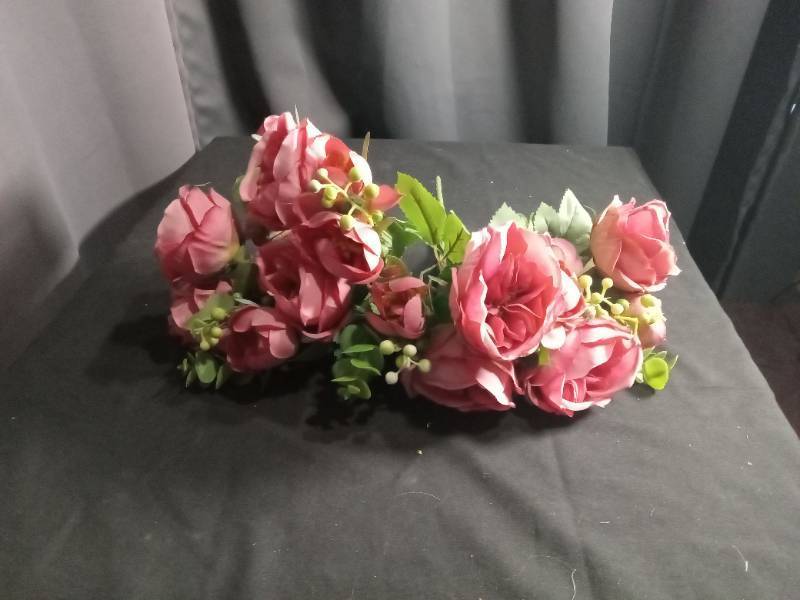 lot 5082 image: Pink Rose Bunch Artificial Flowers