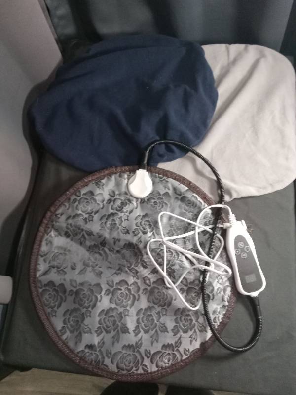 lot 9026 image: Heating pad