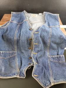 lot 9531 image: Elly Outerwear Denim Jacket XL