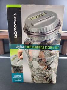 lot 12450 image: Emerson Digital Coin Counting Money Jar