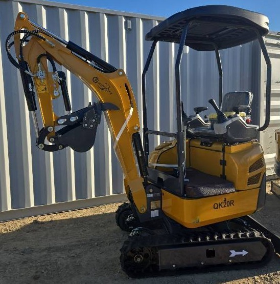 lot 2005 image: Unused CFG Industrial QK20R Excavator