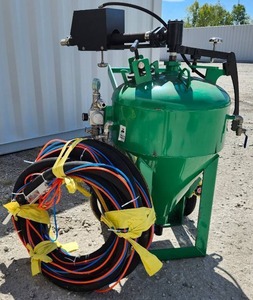 lot 4560 image: Unused JCT DB600 Dustless Blasting Unit - Efficient, Versatile Abrasive Blasting with Dust Suppression