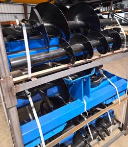 lot 8574 image: Unused Captok Skid Steer Auger Set with Auger Drive Head and 8-inch Alloy Auger - 12-inch Alloy Auger Rod - 16-inch Alloy Auger Rod