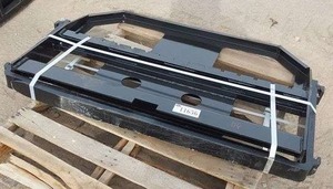 lot 8646 image: Unused Mini Skid Steer Pallet Fork Attachment