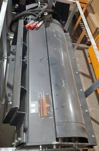 lot 3013 image: Unused LandHonor Skid Steer Vibratory Roller SVR-11-66W